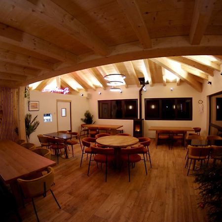 1861 Chatel Hostel מראה חיצוני תמונה